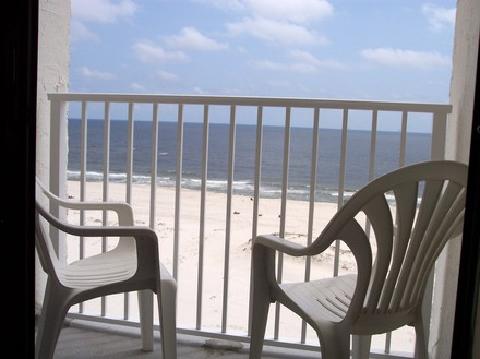 SUNSHINE AND SEASHELLS ~ LAY IN BED SEE THE GULF, Studio efficiency United States Alabama Gulf Shores